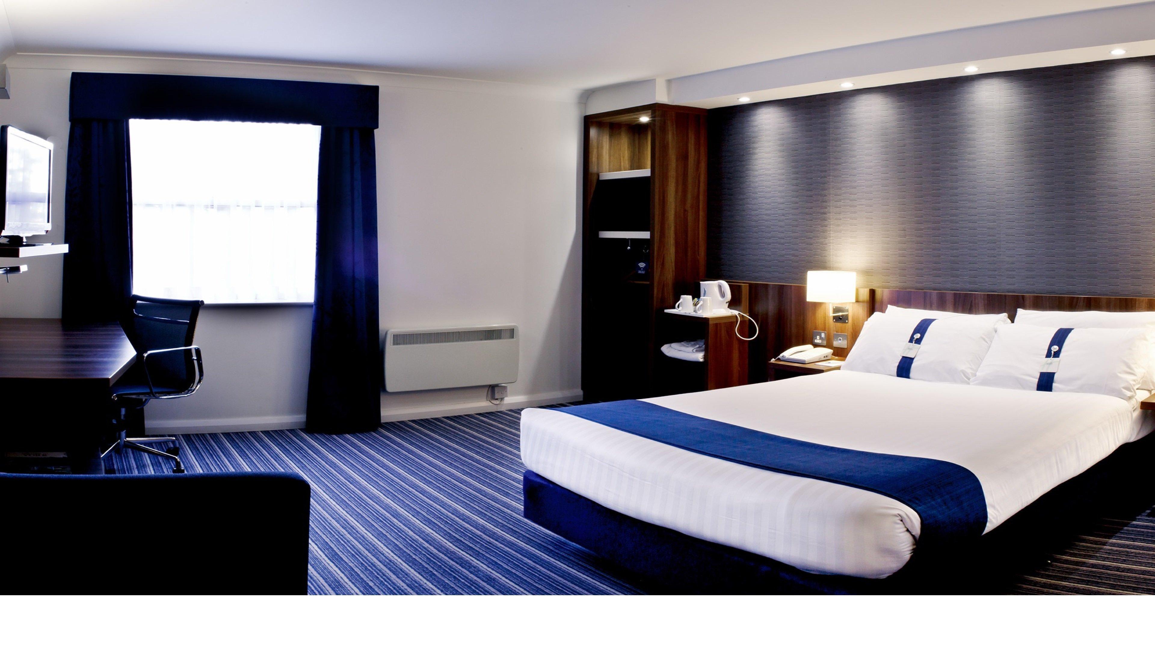 Holiday Inn Express Glenrothes By Ihg Exterior photo