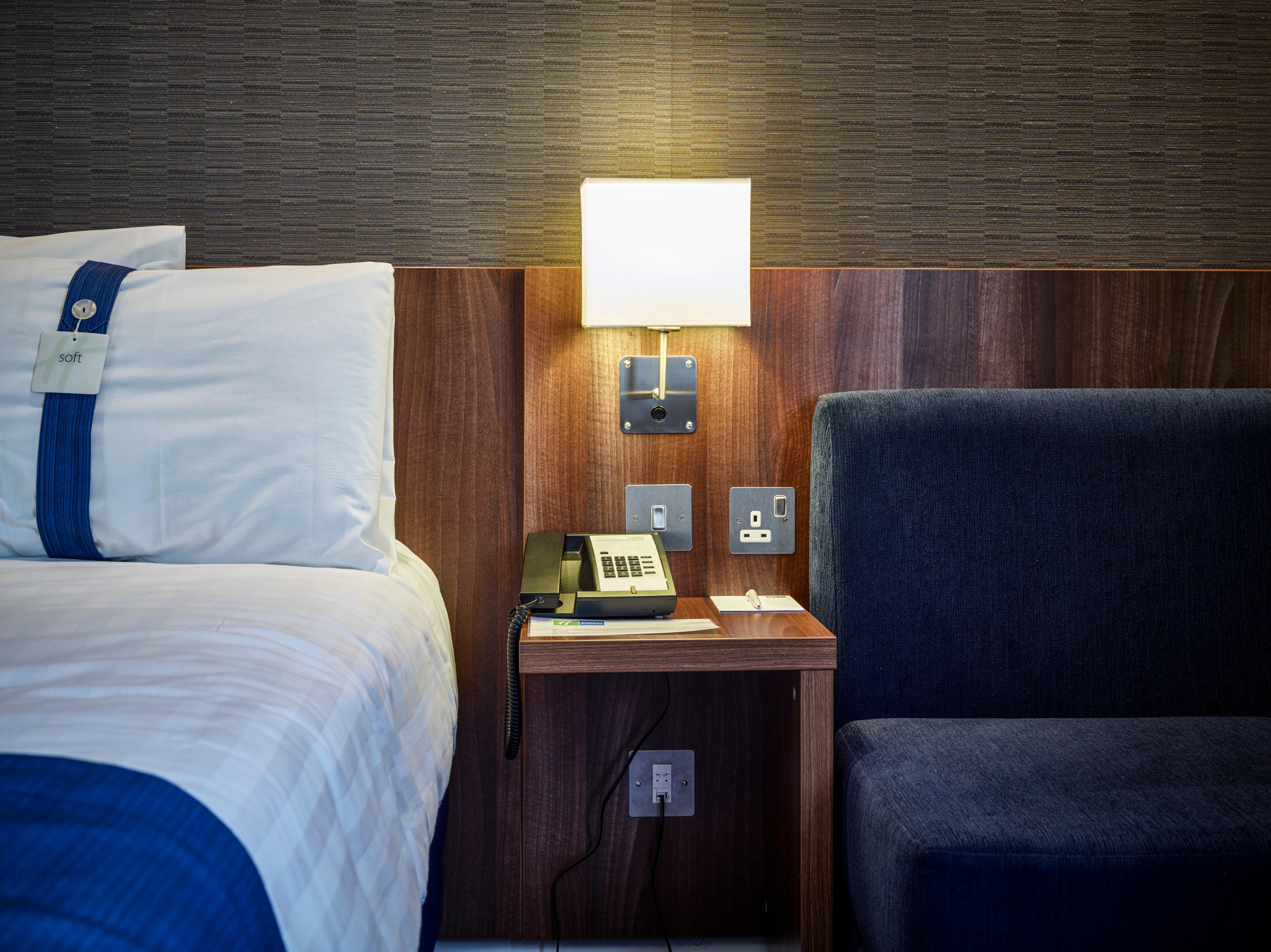 Holiday Inn Express Glenrothes By Ihg Exterior photo