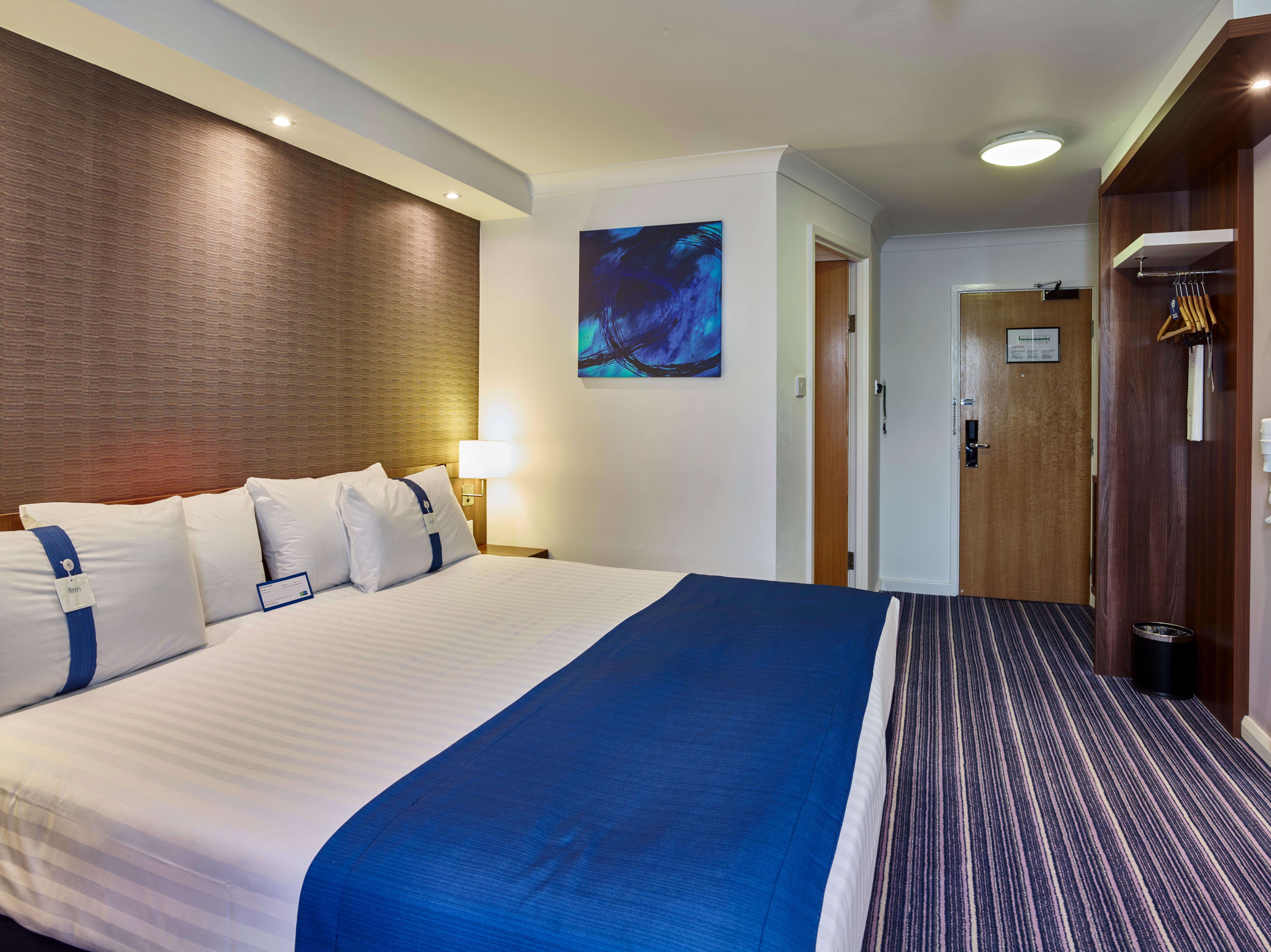 Holiday Inn Express Glenrothes By Ihg Exterior photo