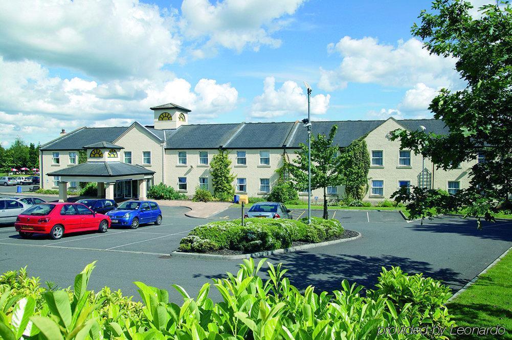 Holiday Inn Express Glenrothes By Ihg Exterior photo